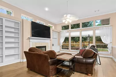 2 Surrey Run Place, The Woodlands, TX 77384 - Photo 11