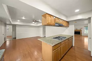 3107 Pecan Point Dr, Sugar Land, TX 77478 - Photo 9
