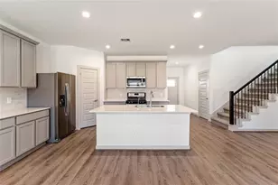 29318 Hoelzen Holw Dr, Katy, TX 77494 - Photo 11