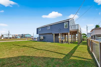 1926 Blue Water Highway, Surfside Beach, TX 77541 - Photo 7