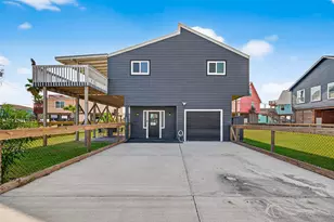 1926 Bluewater Hwy, Surfside Beach, TX 77541 - Photo 1