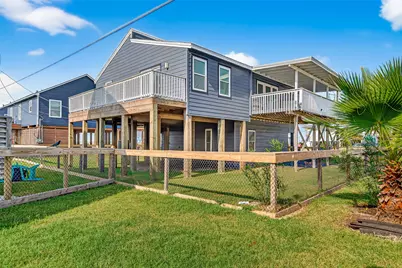 1926 Blue Water Highway, Surfside Beach, TX 77541 - Photo 5