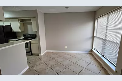 6633 W Airport Boulevard #1405, Houston, TX 77035 - Photo 5