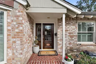 1811 Briarpark Dr, Houston, TX 77042 - Photo 3