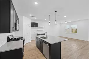556 Day Sta Dr, Dayton, TX 77535 - Photo 11