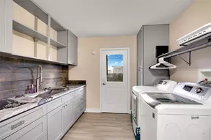 201 E Oak St, Deer Park, TX 77536 - Photo 11