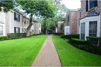 12978 Trail Hollow Drive #2978, Houston, TX 77079 - Photo 3