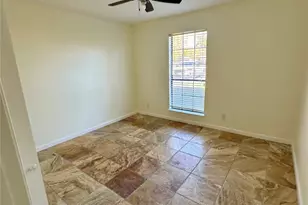 5142 37th St, Dickinson, TX 77539 - Photo 9