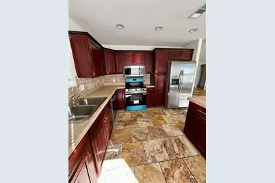 5142 37th Street, Dickinson, TX 77539 - Photo 5