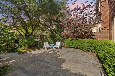 3379 Bellefontaine Street, Houston, TX 77025 - Photo 9