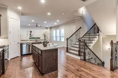 1614 Parker Street, Houston, TX 77007 - Photo 1