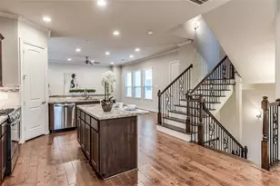 1614 Parker St, Houston, TX 77007 - Photo 1