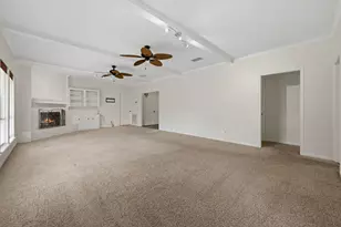 1307 Creek Hollow Dr, Seabrook, TX 77586 - Photo 9