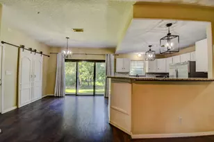 206 Sleepy Hollow Dr, Lake Jackson, TX 77566 - Photo 3