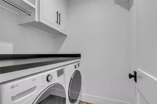 904 Willard St, Houston, TX 77006 - Photo 31