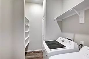 10196 Barberry St, Willis, TX 77318 - Photo 21