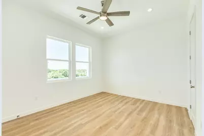 3611 W Jean St, Galveston, TX 77554 - Photo 17