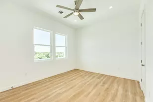 3611 W Jean St, Galveston, TX 77554 - Photo 17