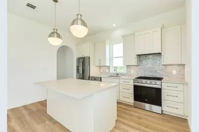 3611 W Jean St, Galveston, TX 77554 - Photo 7