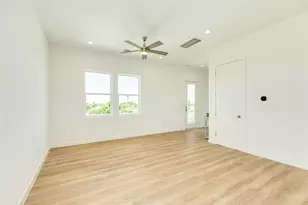 3611 W Jean St, Galveston, TX 77554 - Photo 13