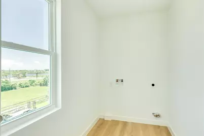 3611 W Jean St, Galveston, TX 77554 - Photo 25