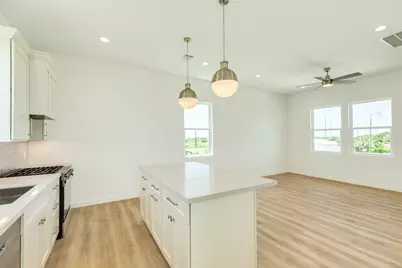 3611 W Jean St, Galveston, TX 77554 - Photo 9