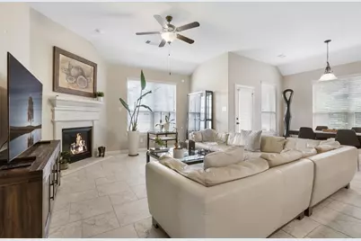 126 S Sawbridge Circle, Spring, TX 77389 - Photo 5