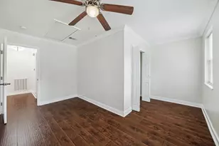 5830 Ludington Dr, Houston, TX 77035 - Photo 17