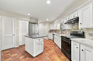 166 Old Bridge Lake, Houston, TX 77069 - Photo 11