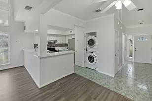 100 April Point Dr S, Conroe, TX 77356 - Photo 13