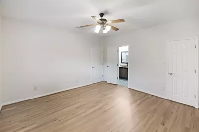 100 April Point Drive S, Conroe, TX 77356 - Photo 15