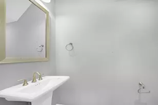 127 Chatsworth Ln, Shenandoah, TX 77384 - Photo 9