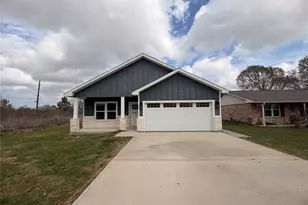 1343 Alpha Ln, Crosby, TX 77532 - Photo 1