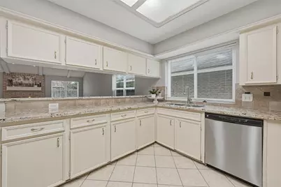 2907 Pasture Lane, Sugar Land, TX 77479 - Photo 7