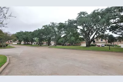8003 Oakwood Forest Drive, Houston, TX 77040 - Photo 3