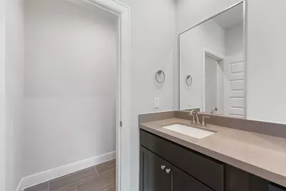 2708 Grand Fountains Drive #E, Houston, TX 77054 - Photo 27