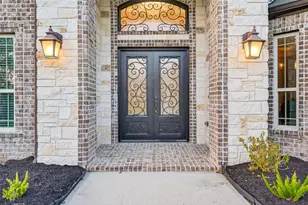 633 Crenshaw Rd, Houston, TX 77504 - Photo 3