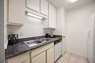 10047 Westpark Dr, Houston, TX 77042 - Photo 9