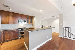 1632 W 13th St, Houston, TX 77008 - Photo 11