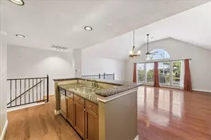 1632 W 13th St, Houston, TX 77008 - Photo 5