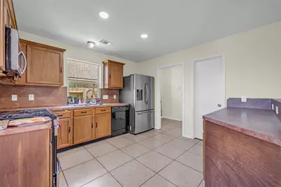 5531 Dapplewood Lane, Katy, TX 77449 - Photo 9