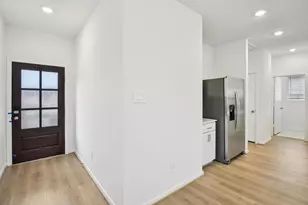 16686 Sterling Clf St, Conroe, TX 77302 - Photo 3