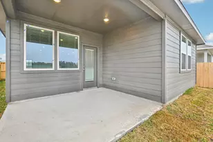 16686 Sterling Clf St, Conroe, TX 77302 - Photo 35