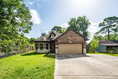 6814 Carver Rd Road, Houston, TX 77091 - Photo 1