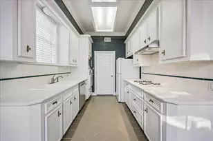 2123 Peckham St, Houston, TX 77019 - Photo 21