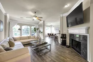 10211 Wildwood Park Ln, Houston, TX 77070 - Photo 9