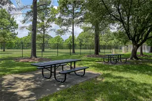 10211 Wildwood Park Ln, Houston, TX 77070 - Photo 41
