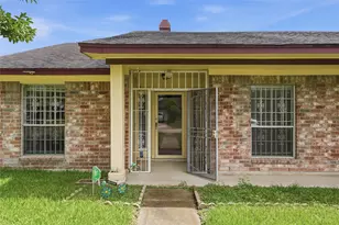 12126 Pine Knoll Dr, Houston, TX 77099 - Photo 3