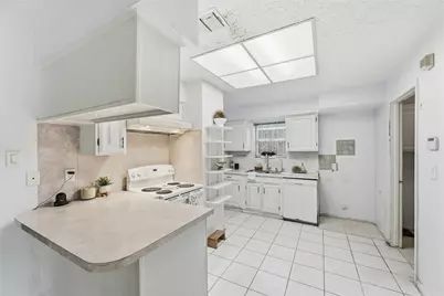 12126 Pine Knoll Drive, Houston, TX 77099 - Photo 11