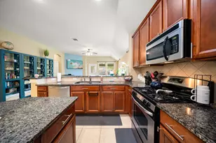 14310 Brody Falls Ct, Houston, TX 77044 - Photo 19